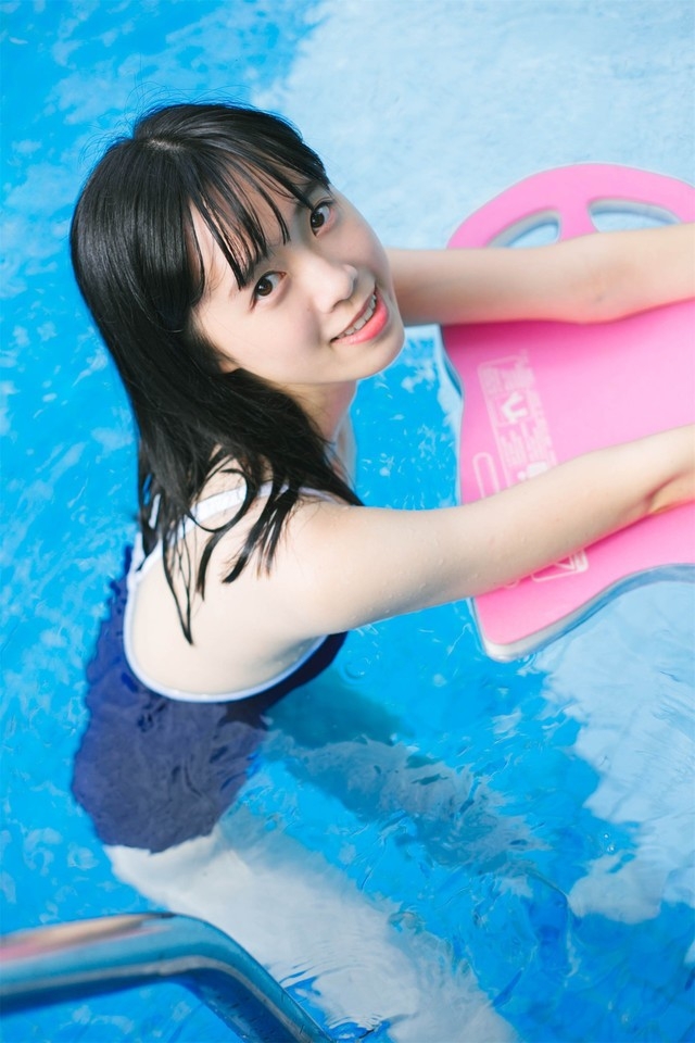 ���۳�����Ů�Ը�����Ӿ��ʪ���ջ������Ӿ��д��ͼƬ