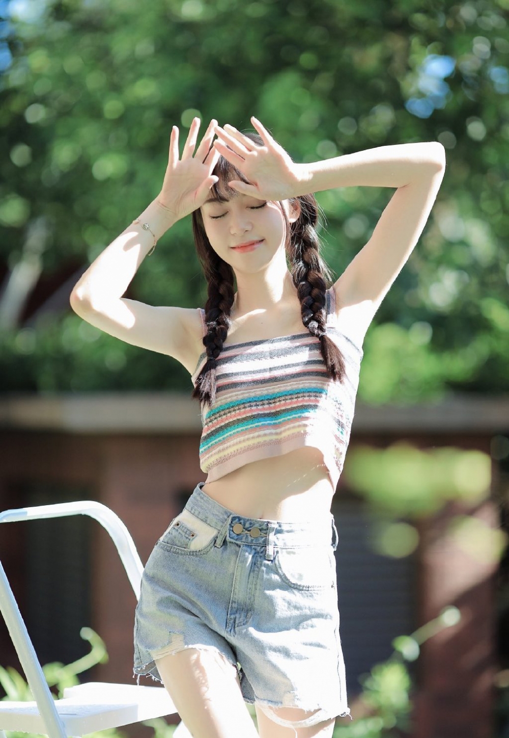 ˫黨ԪŮ崿մд