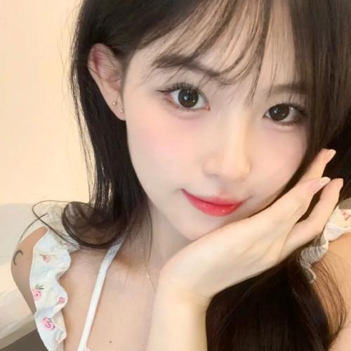美女头像之美可以融入世界之美