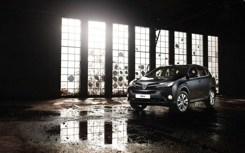 2013 Toyota RAV4 EU-Versionֽ