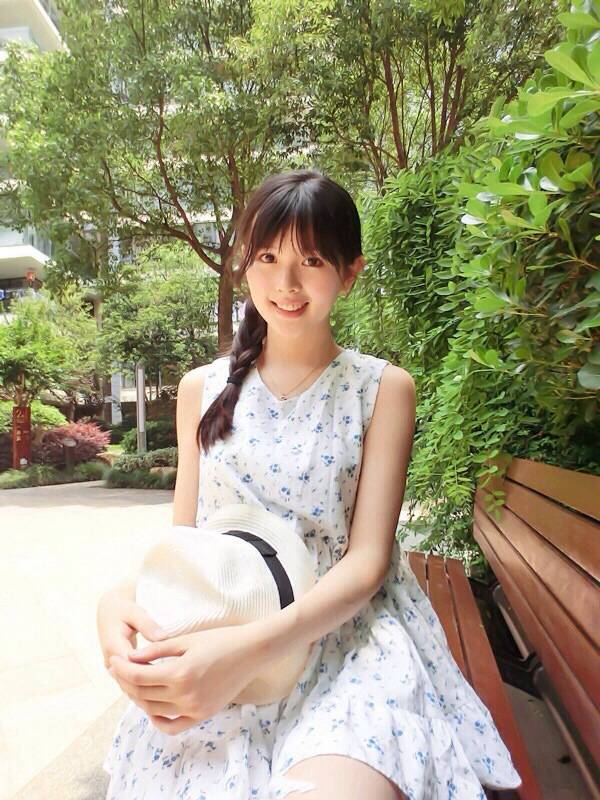 УӶ-- 