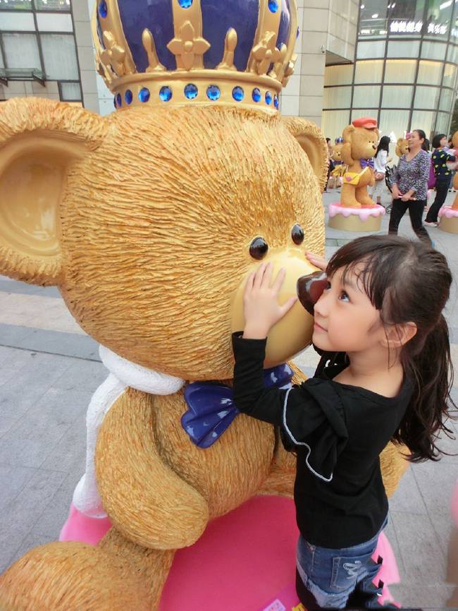 小美女吴聊聊摆pose无极限可爱无敌--长腿 美腿