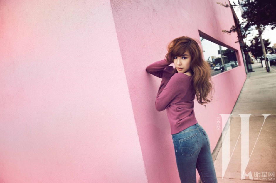 ŮʱTiffany־W Korea10¿