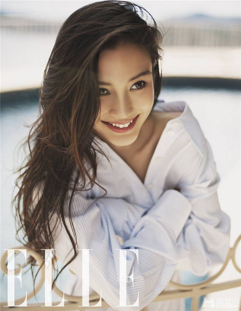 ܰŮAngelababy¶װչ̬