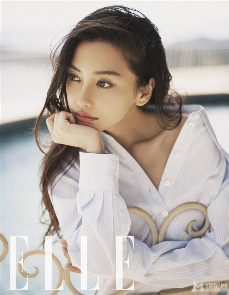 ܰŮAngelababy¶װչ̬