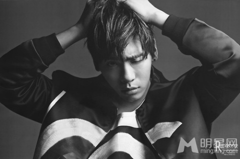 SHINeeԸʱкڰ׻