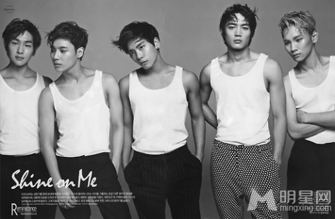 SHINeeԸʱкڰ׻