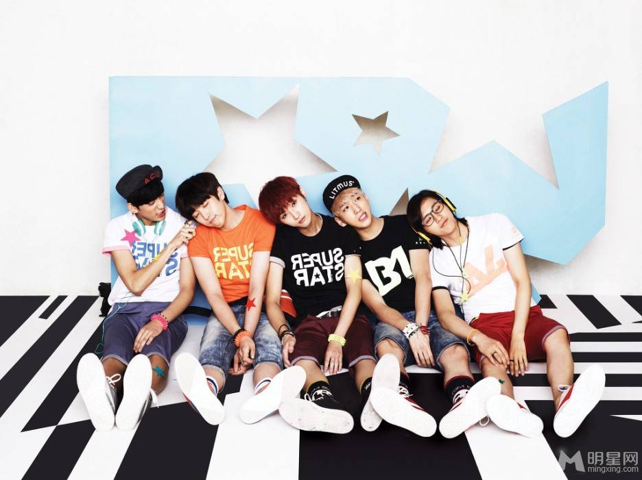 B1A4·װд