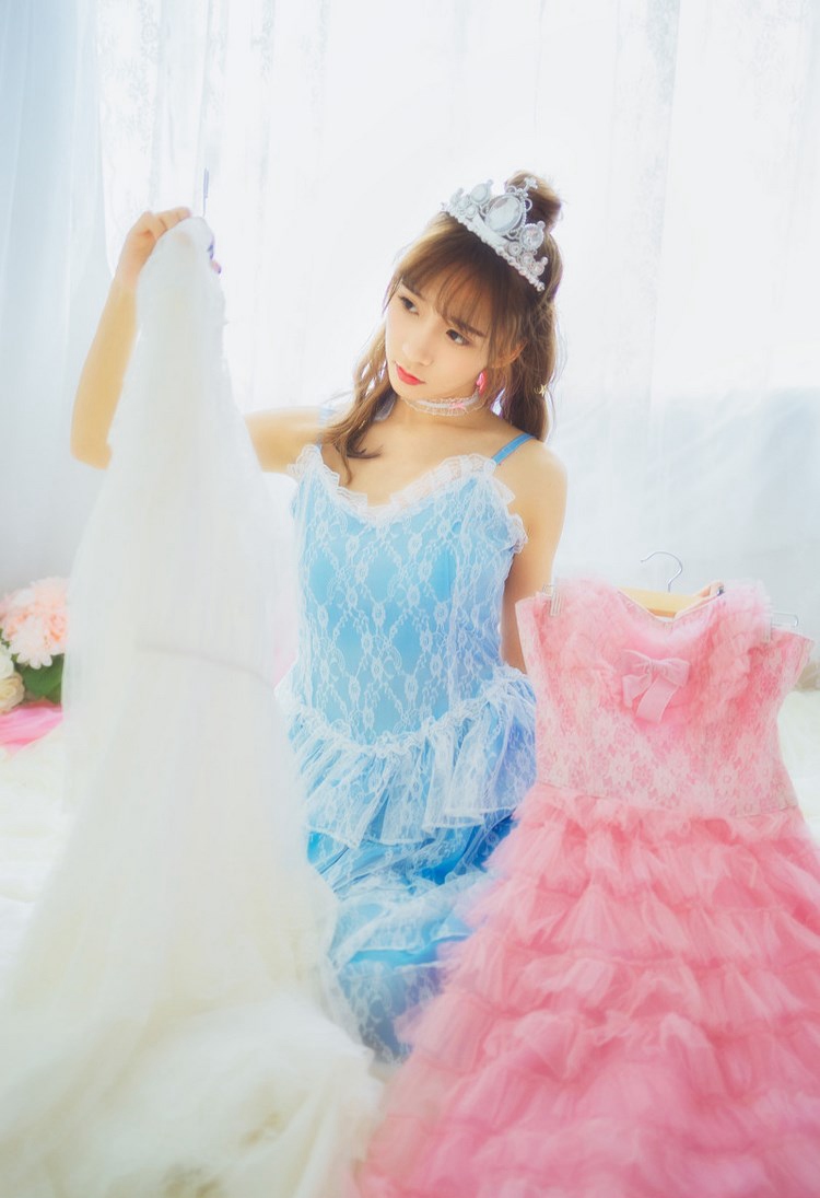 ƷŮAngelaLeeủԸд