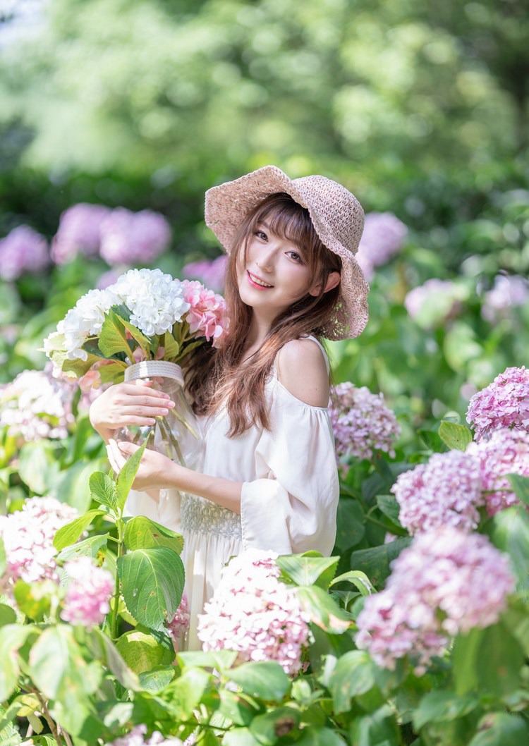 波萝社惹火美女八宝icey性感妖娆户外写真