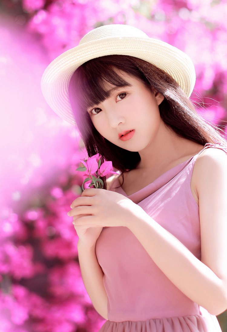 AISS˿Ů˿Ʒջд