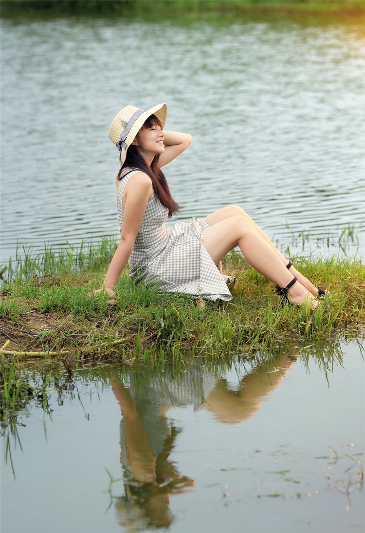 ǹŮAngelin˽д