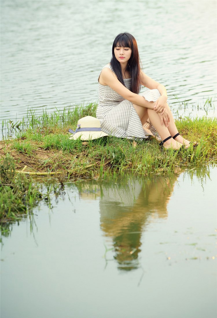ǹŮAngelin˽д
