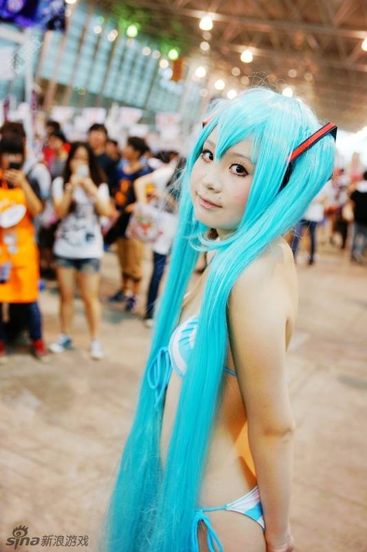 初音条纹内衣cosplay图片