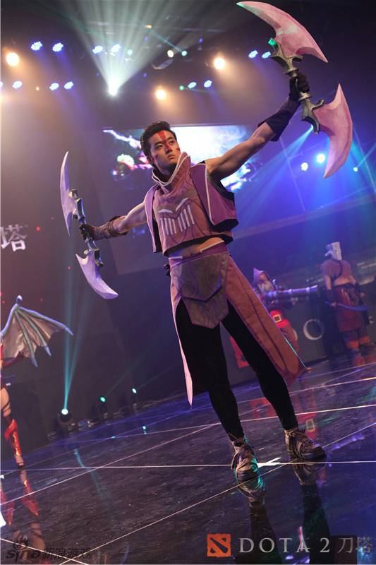 ַǷչcosplayͼƬ