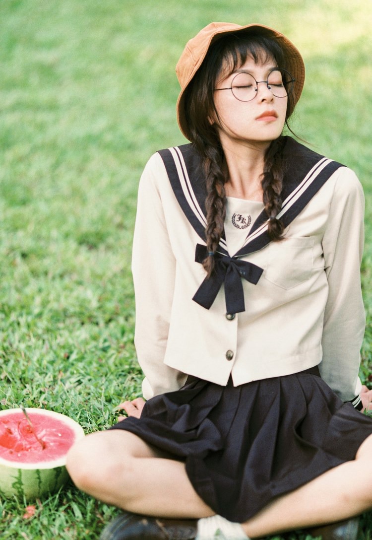 MFStar模范学院制服美女兜豆靓Youlina诱人私房照