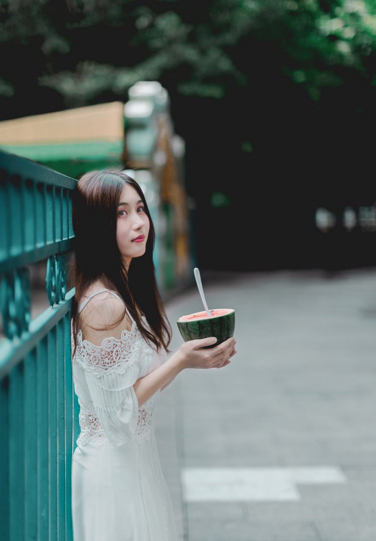 缫ƷŮдͼ