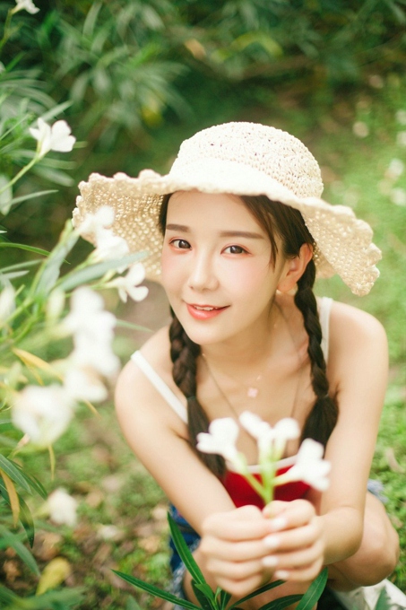ƯŮ˼μTiffanyԸзд