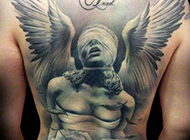 满背逼真的天使纹身图案大全