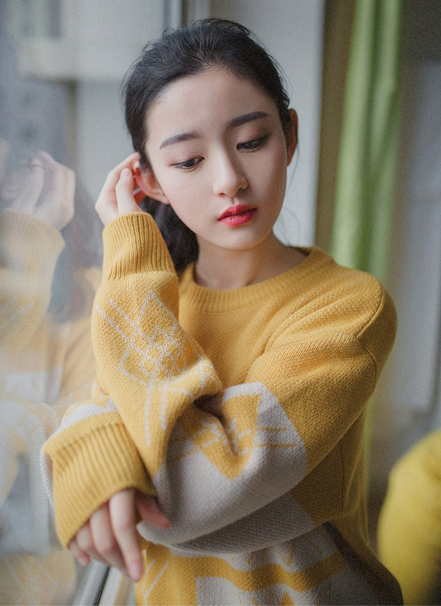 魅妍社气质女人SISY思高清户外性感写真