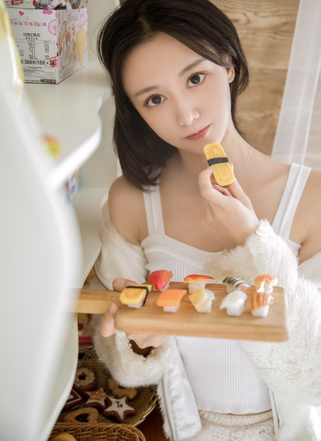 UgirlsԸŮɻ˵۴