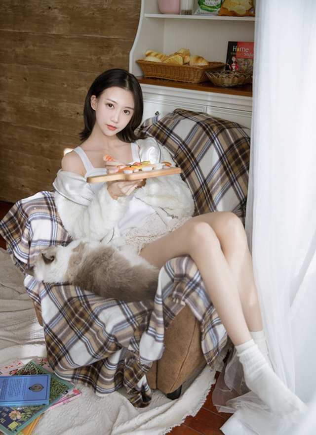 UgirlsԸŮɻ˵۴