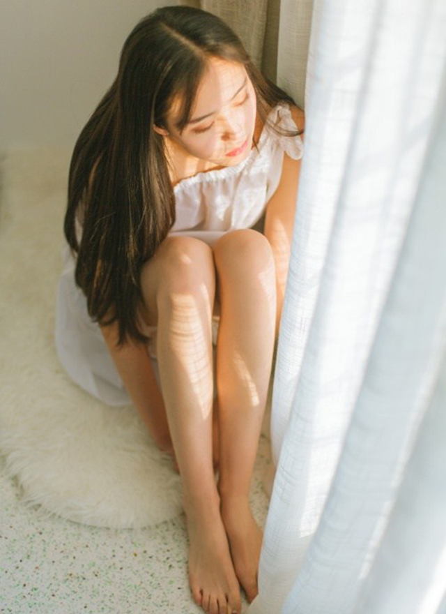 日本模特都丸纱也华可爱萌萌哒内衣写真套图