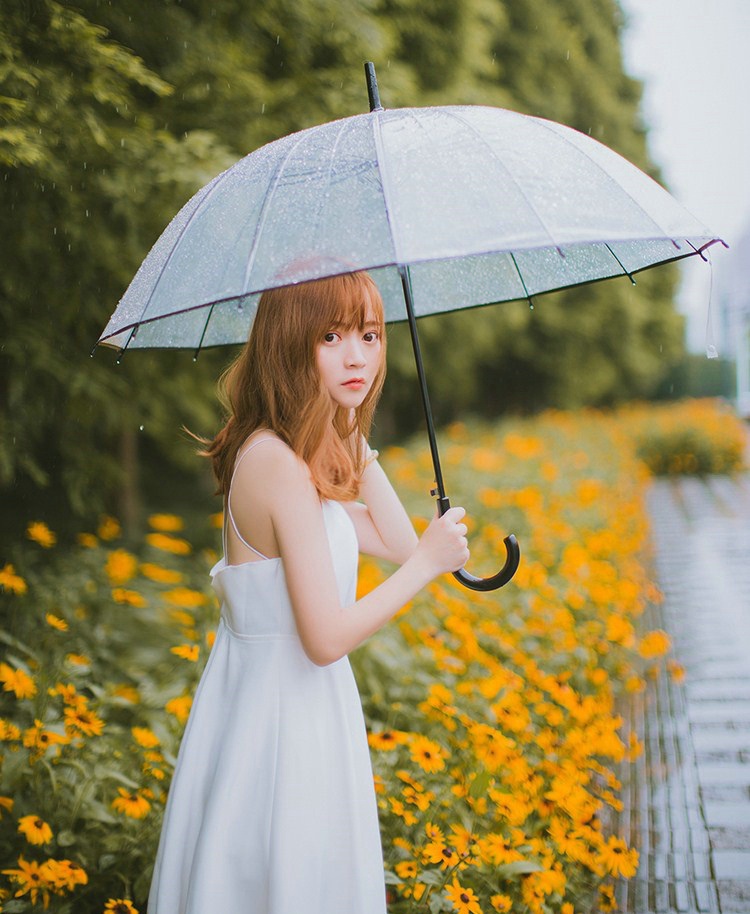秀人网美眉黄炜婷Tina变身可爱兔女郎