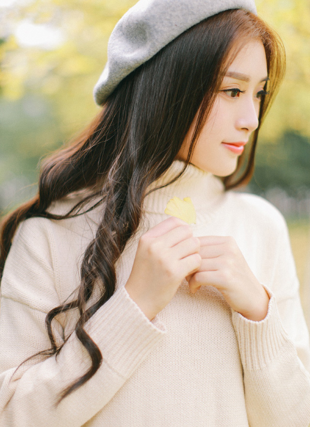 ¹ݱȻŮEvelyn˸д