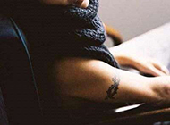 台湾明星曹格gary手臂个性纹身图案