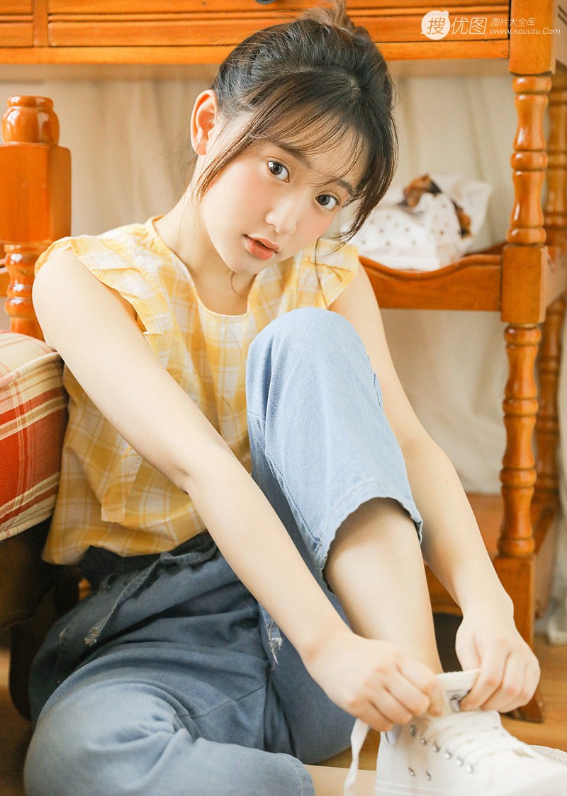清纯唯美女孩夏茉GIGI初春街拍写真