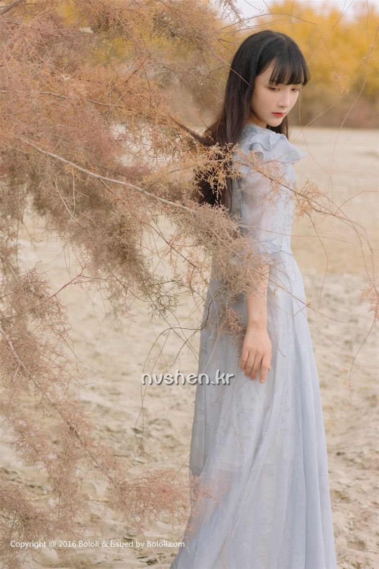 大胆日本美少女中野佑美高清写真套图