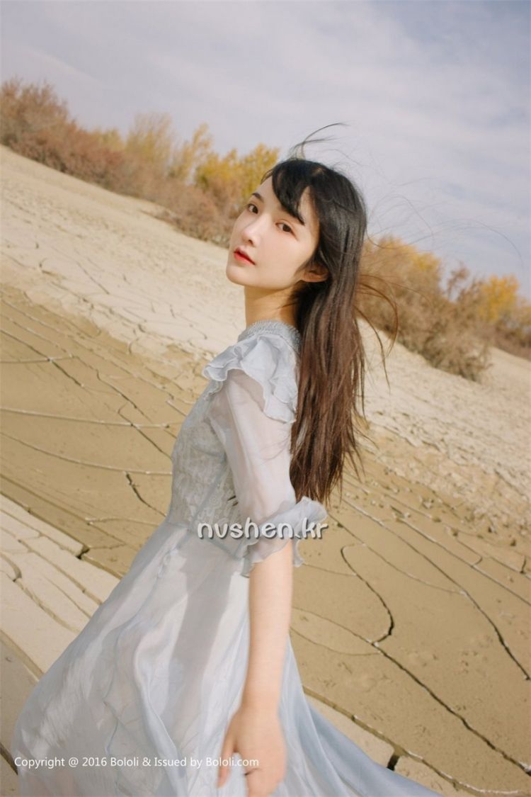 大胆日本美少女中野佑美高清写真套图