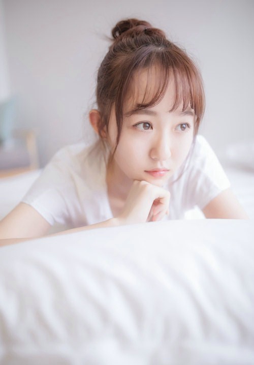 可爱性感的漂亮mm啦啦Baby最新写真