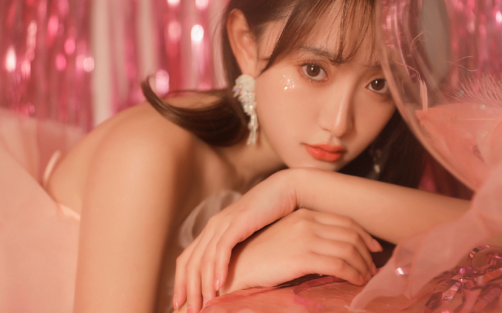 90ŮͯOlivia˽д