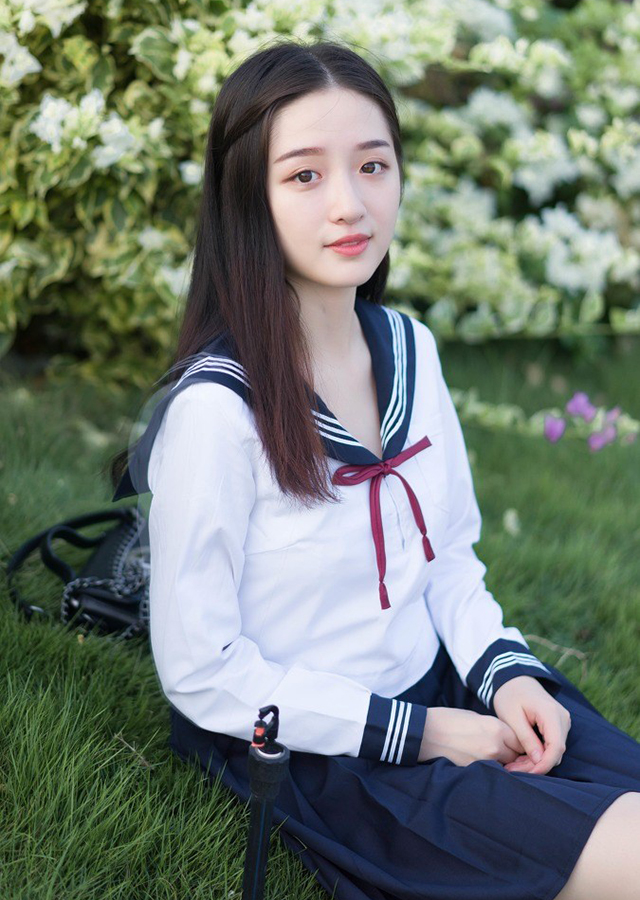 豹纹内衣高跟鞋美女陈欣秀惹火身材