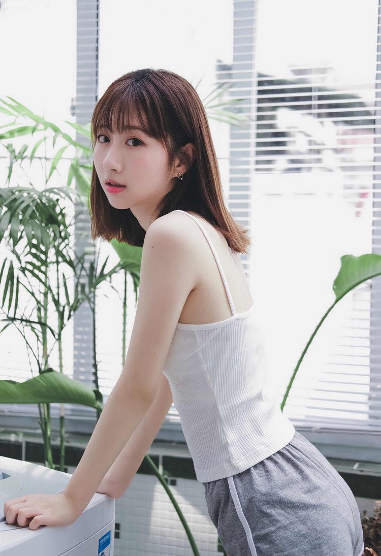绝色美女莓ya长腿翘臀诱惑图片