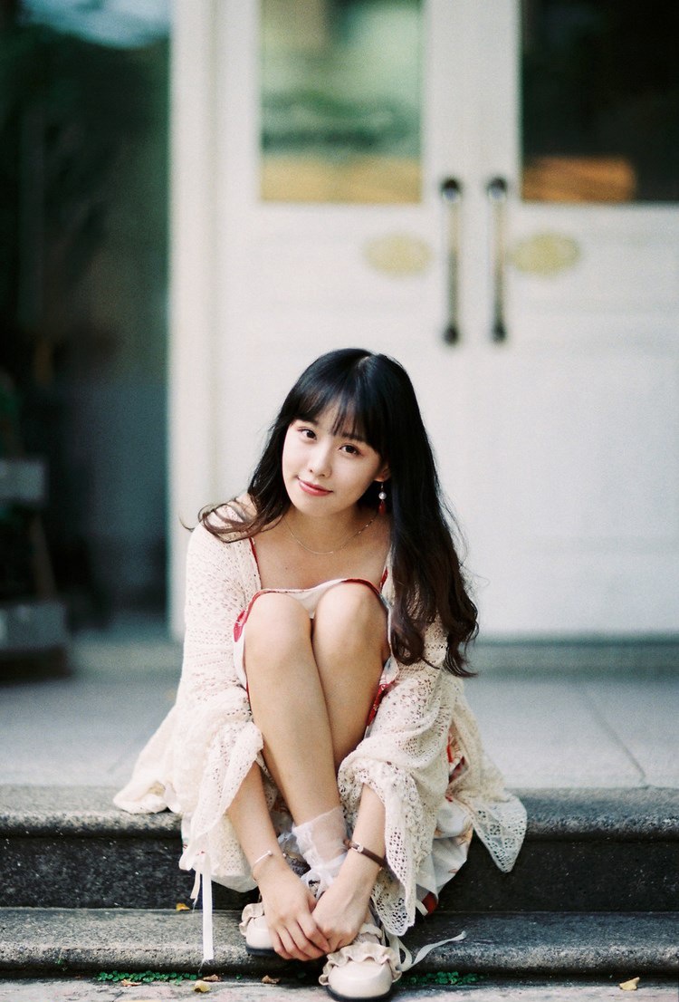 爱蜜社清纯女神sugar小甜心比基尼撩人写真