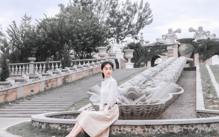 秀人网90后小甜心清纯户外度假写真集锦