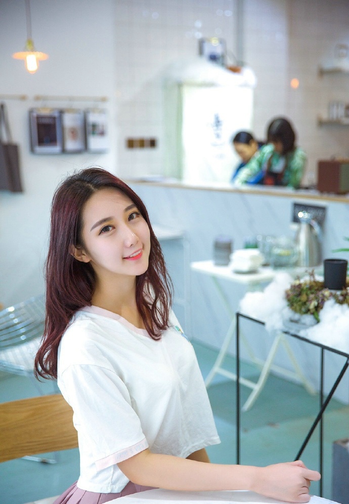 中国冷艳美女谭睿琪私房写真图片