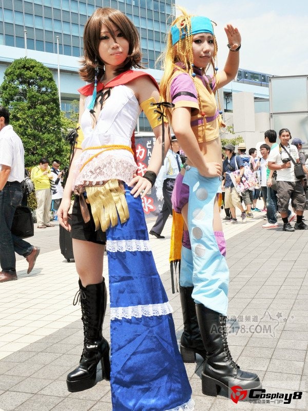 日本东京街头cosplay美女图片