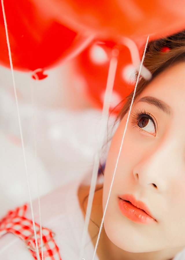 气质美女吕诗茗性感写真套图