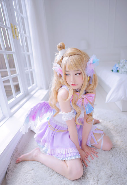 18RϷcosplayŮͼƬ