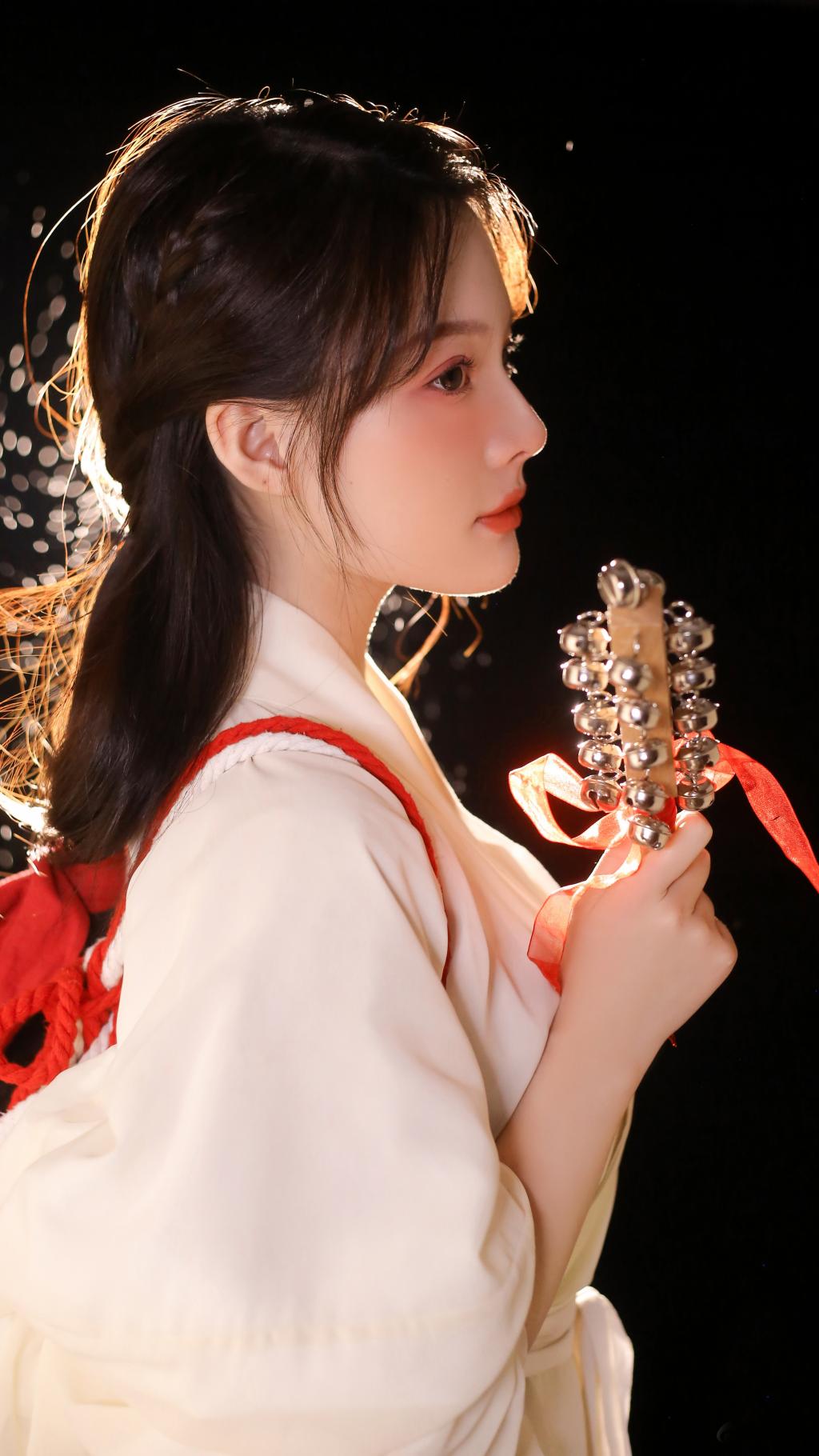 ʹژGcosplayͼ