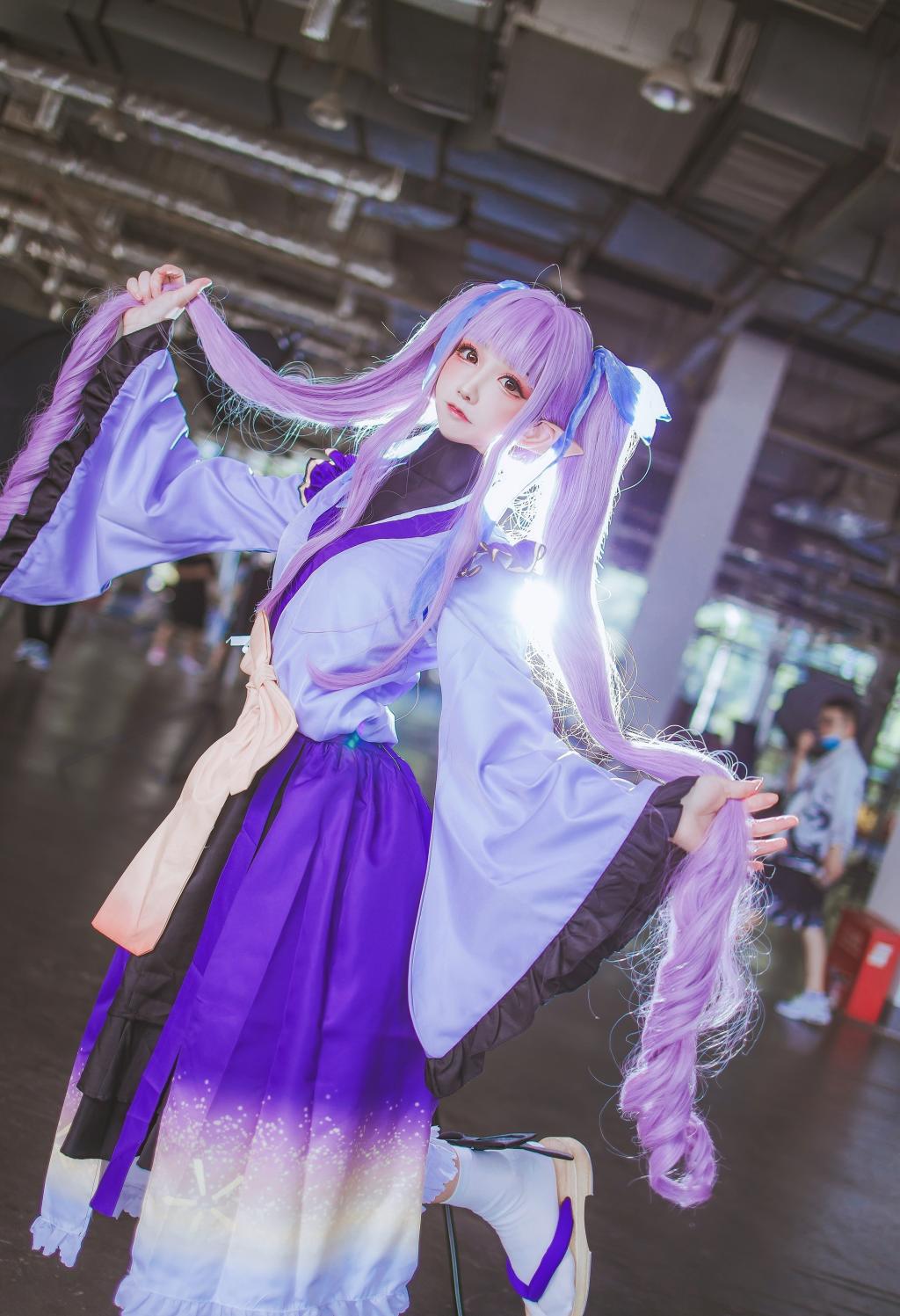 ʹژGcosplayͼ