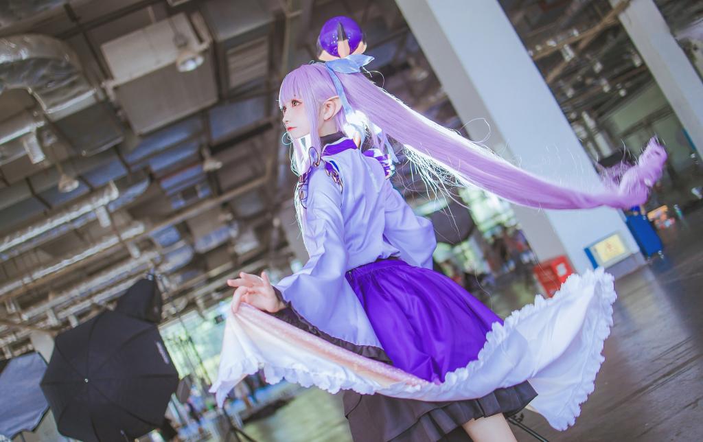 ʹژGcosplayͼ