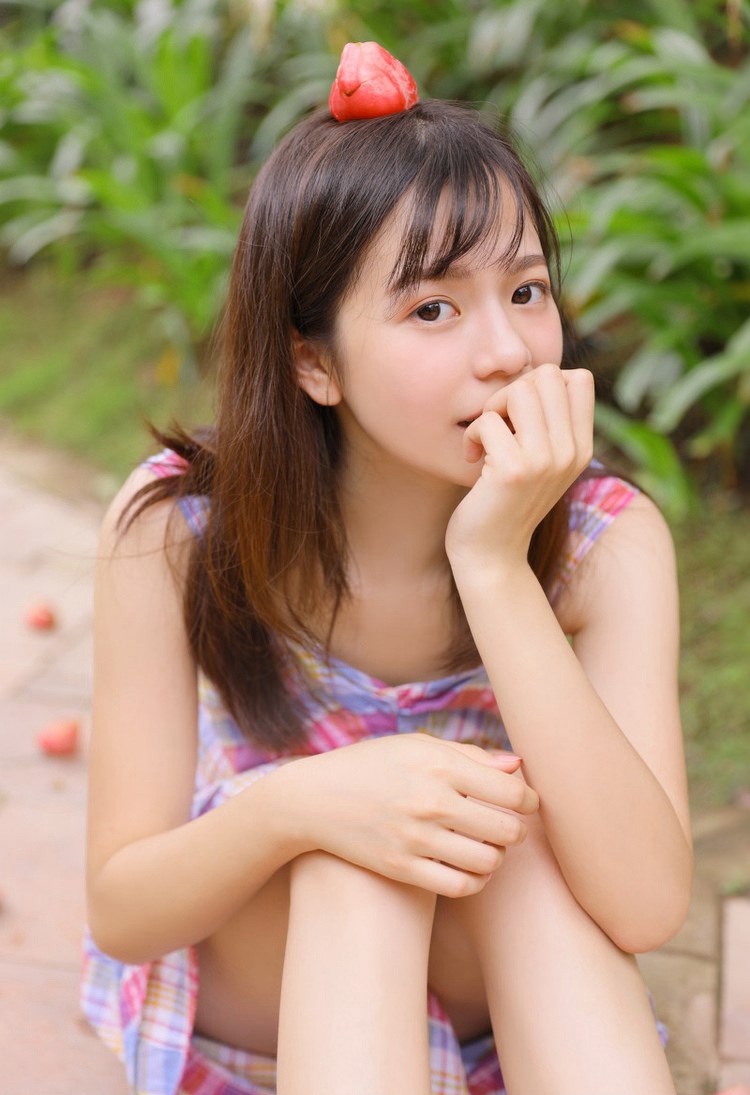 秀人网美女梁莹Sugar内衣性感写真