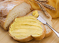 口感醇厚的黄油面包图片