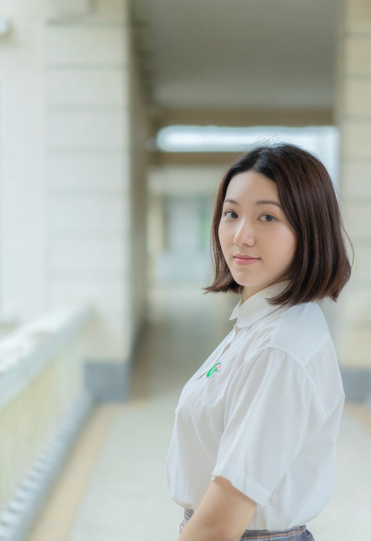气质美女战姝羽Zina高清私房写真图片
