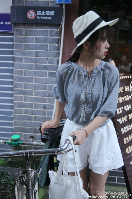 g奶女神李宓儿时尚性感高清写真